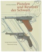 Buch, Pistolen und Revolver der Schweiz