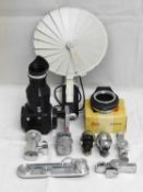 Leica: a quantity of Leica accessories to include an ELeitz Wetzlar PLOOT Visoflex serial no.