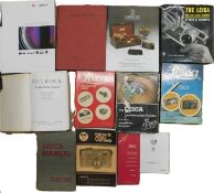 Leica: a quantity of assorted books and literature