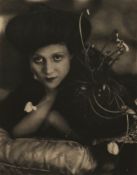 Edward Steichen, Cyclamen - Mrs. Philip Lydig