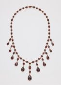 Fransencollier mit Granaten
