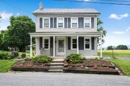 4 BED, 2.5 BATH HOUSE