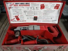 MILWAUKEE HEAVY-DUTY RIGHT ANGLE DRILL