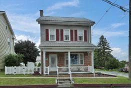 Mt Aetna 2 1/2 Story Home