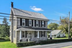 3 BED, 2 BATH 1½ STY HOUSE & 24X30 GARAGE ON 0.84 +/- AC