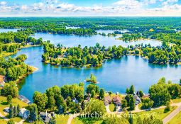 Build in Mecosta County, Michigan: Vacant Lot by the Golf Course & Lakes!