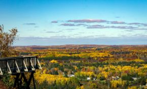 Dickinson County: Lot Near the Menominee River in Michigan's Upper Peninsula!