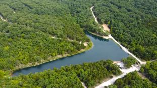 Camping Retreat in Twin Oaks Harbor, Missouri!