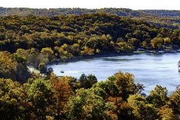 Explore Twin Oaks Harbor Camping Community in St. Clair County, Missouri!