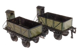 2 Bing offene Güterwagen, Spur 1, CL, je mit BRHh, tw nachlackiert, LS und Alterungsspuren, L 15,