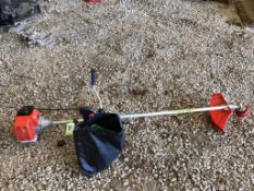 GRASS TRIMMER WEEDEATER