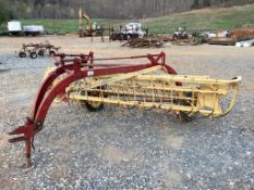 NEW HOLLAND HAY RAKE