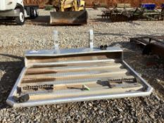 ALUMINUM HEADACHE RACK