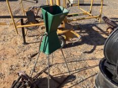HAND CRANK MULTURE