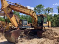 CAT225 Excavator