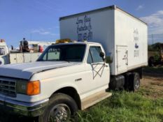 1988 Ford F Super Duty Box Truck