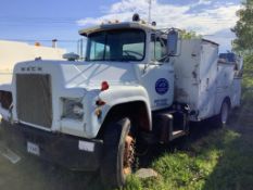 1972 Mack R685 Mechanic Truck