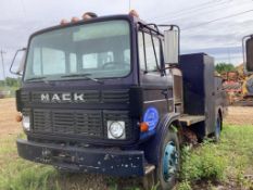 1980 Mack MS200P Mechanize Truck