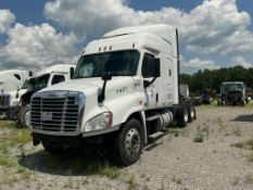 2015 Freightliner Cascadia Semi Truck