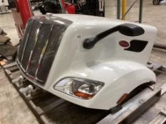 Used Peterbilt 579 Truck Hood