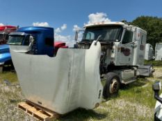 2004 International L9227 Parts Truck Vin. 2HSCEAXR64C019943