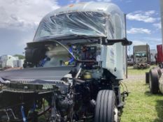 2025 Kenworth T680 Parts Truck Vin. 1XKYD49X6SJ155362