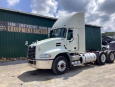 2013 Mack CXU613 Truck, VIN # 1m1aw07y2dm028881