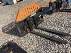Skid Steer Pallet Fork Hydraulic Adjustable