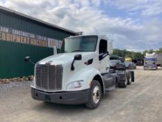 2017 Peterbilt 579 Truck, VIN # 1xpba48x5hd428440