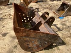 60in Excavator Smooth Bucket