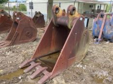 32in Excavator Tooth Bucket