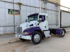 2005 Kenworth T300 Single Axle Semi