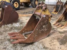 24in Excavator Tooth Bucket