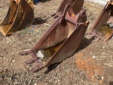 14in Backhoe Tooth Bucket