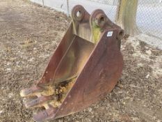 24in Excavator Tooth Bucket