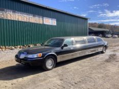 1998 Lincoln Town Car Passenger Car, VIN # 1L1FM81W3WY728709