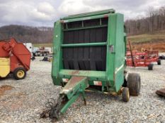 John Deere 530 Hay Roller