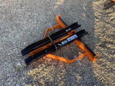 3pt Hitch Wolverine Foldable Pallet Forks