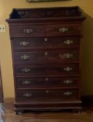 7 Drawer Chest of Drawers