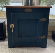 White Clad Ice Chest