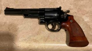 Smith & Wesson 29-3 44 Magnum with 6 inch Barrel