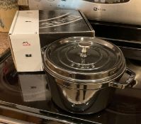 Staub #24 9 3/8 Pot with lid