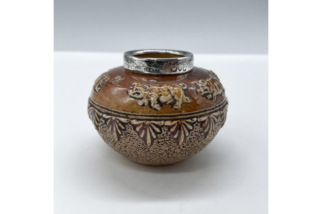 Doulton Lambeth Stoneware Match Striker with Sterling Rim - Bild 3 aus 5