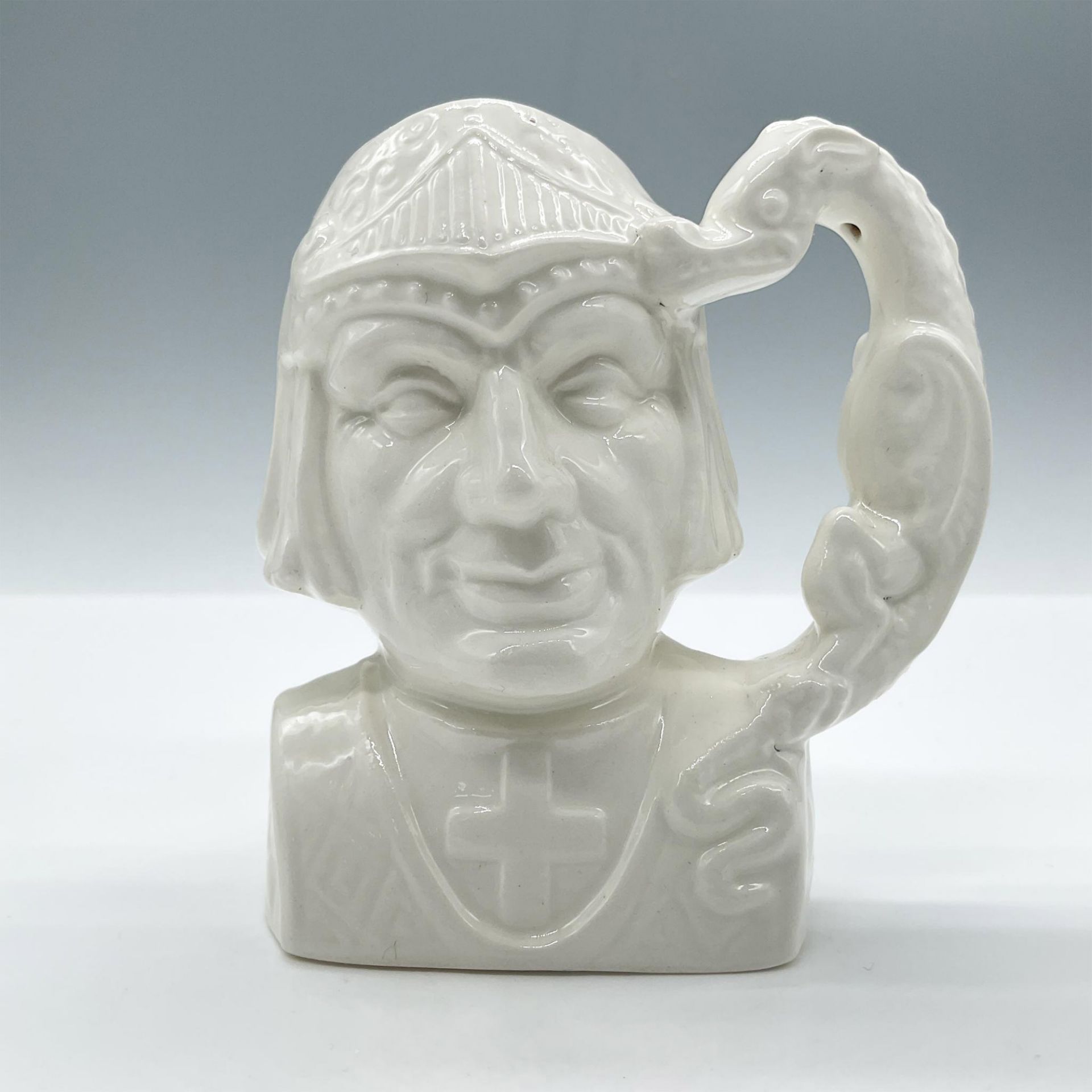 St George D6621 - Small - Royal Doulton Character Jug