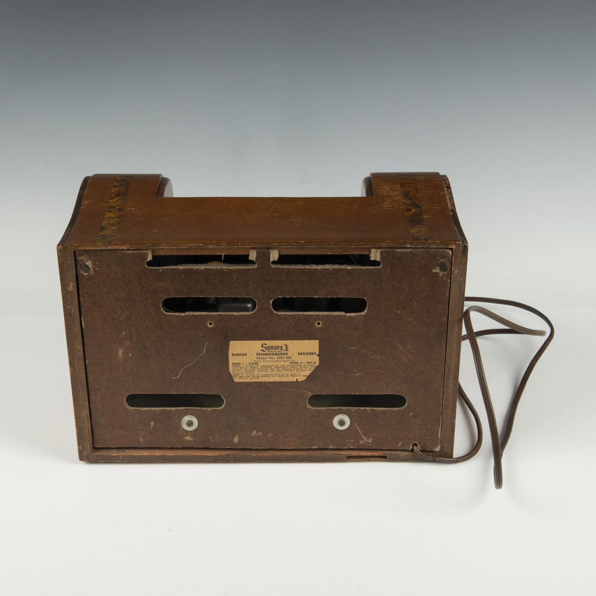 Vintage Sonora RDU-209 Tabletop Tube Radio, Circa 1946 - Bild 4 aus 5