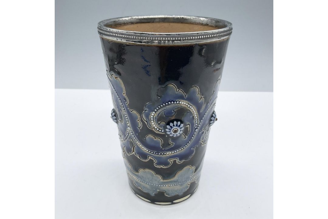 George Tinworth Doulton Lambeth Beaker w/ Sterling Rim - Bild 3 aus 5