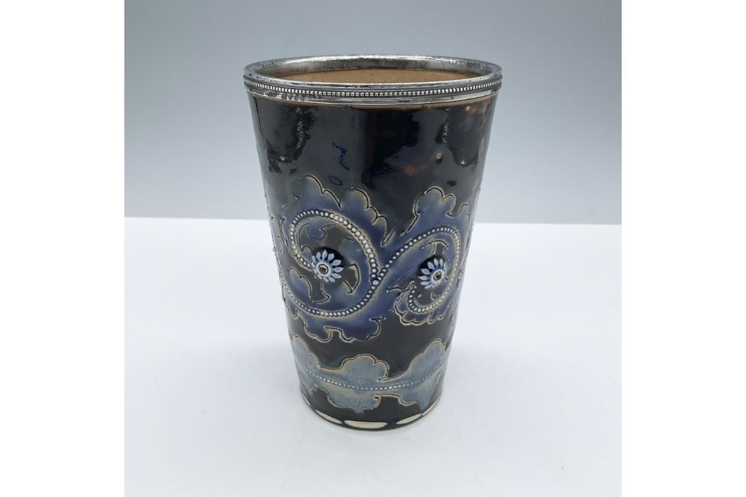 George Tinworth Doulton Lambeth Beaker w/ Sterling Rim - Bild 1 aus 5