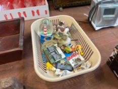 SMALL BASKET OF ORNAMENTS