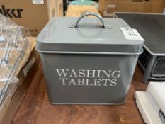 GREY WASHING TABLETS TIN