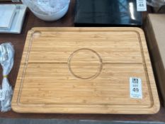 WOODEN CHOPPING BOARD (NEW)